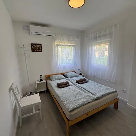 Budatava Vendeghaz Балатональмади